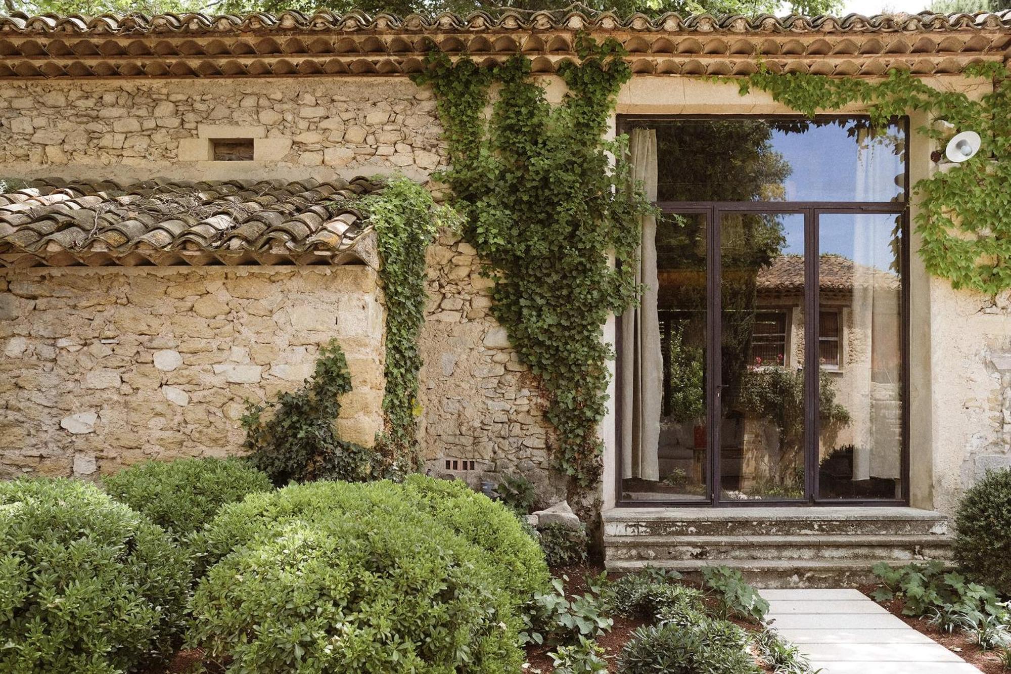 Le Galinier Lourmarin, A Beaumier Guesthouse Номер фото
